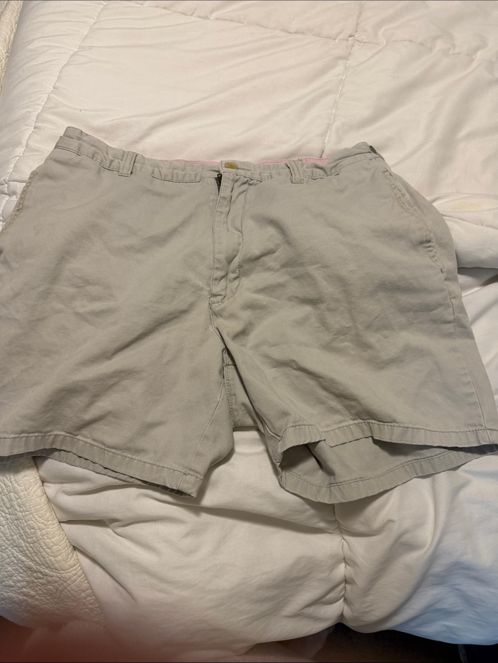 Southern Marsh Light Gray Men’s Flat Front Shorts